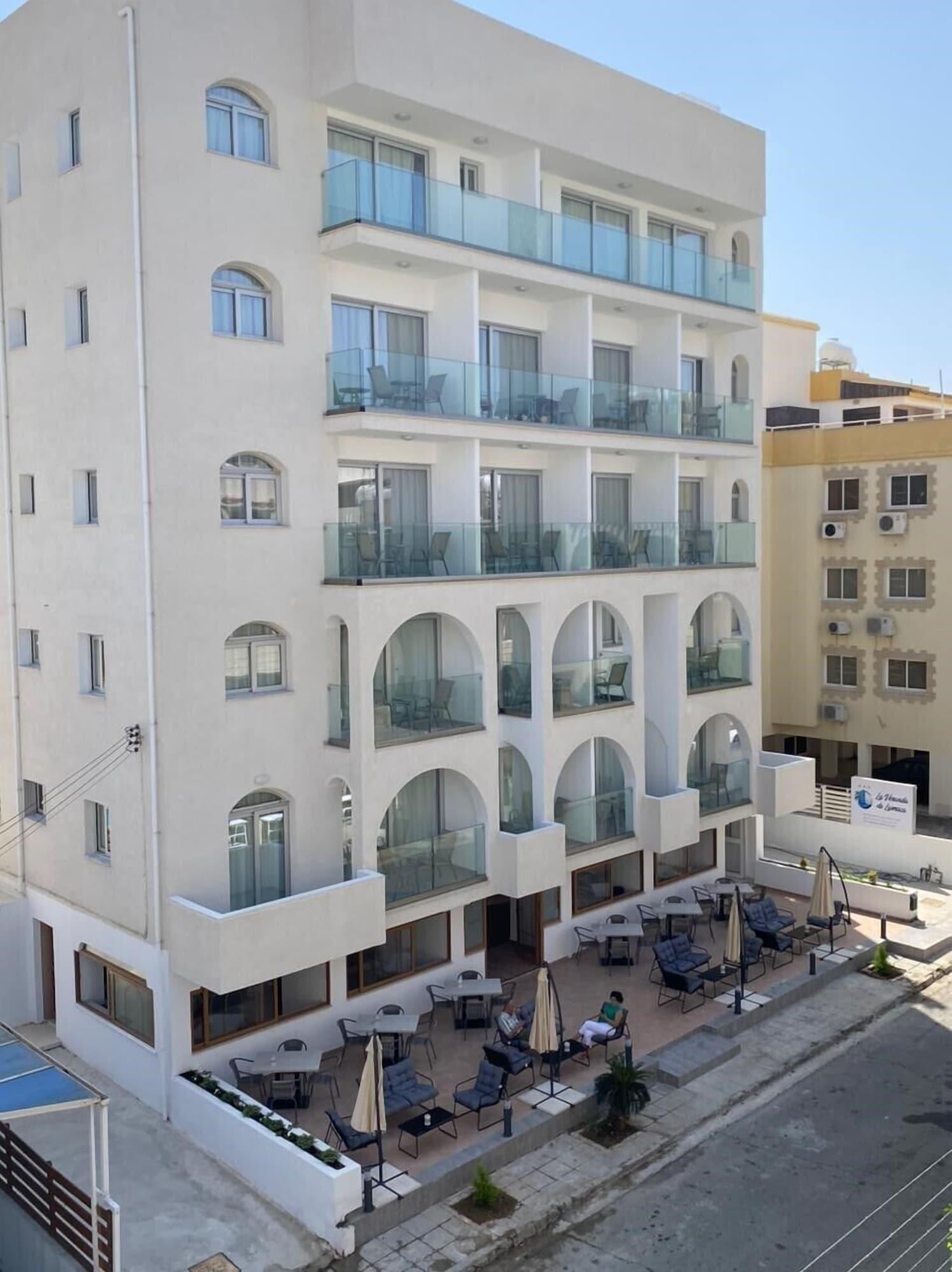 La Veranda Hotel Larnaca Exterior photo