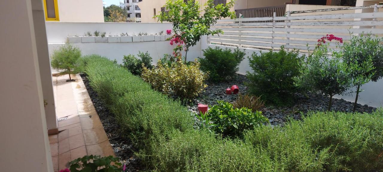 La Veranda Hotel Larnaca Exterior photo